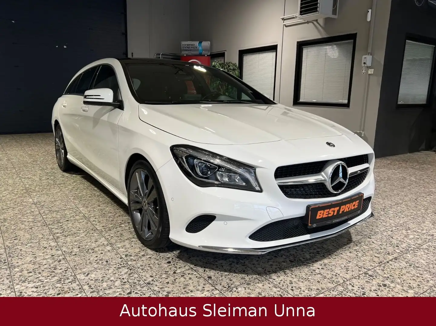 Mercedes-Benz CLA 180 Shooting Brake /Comand/Leder/LED/Pano Weiß - 1