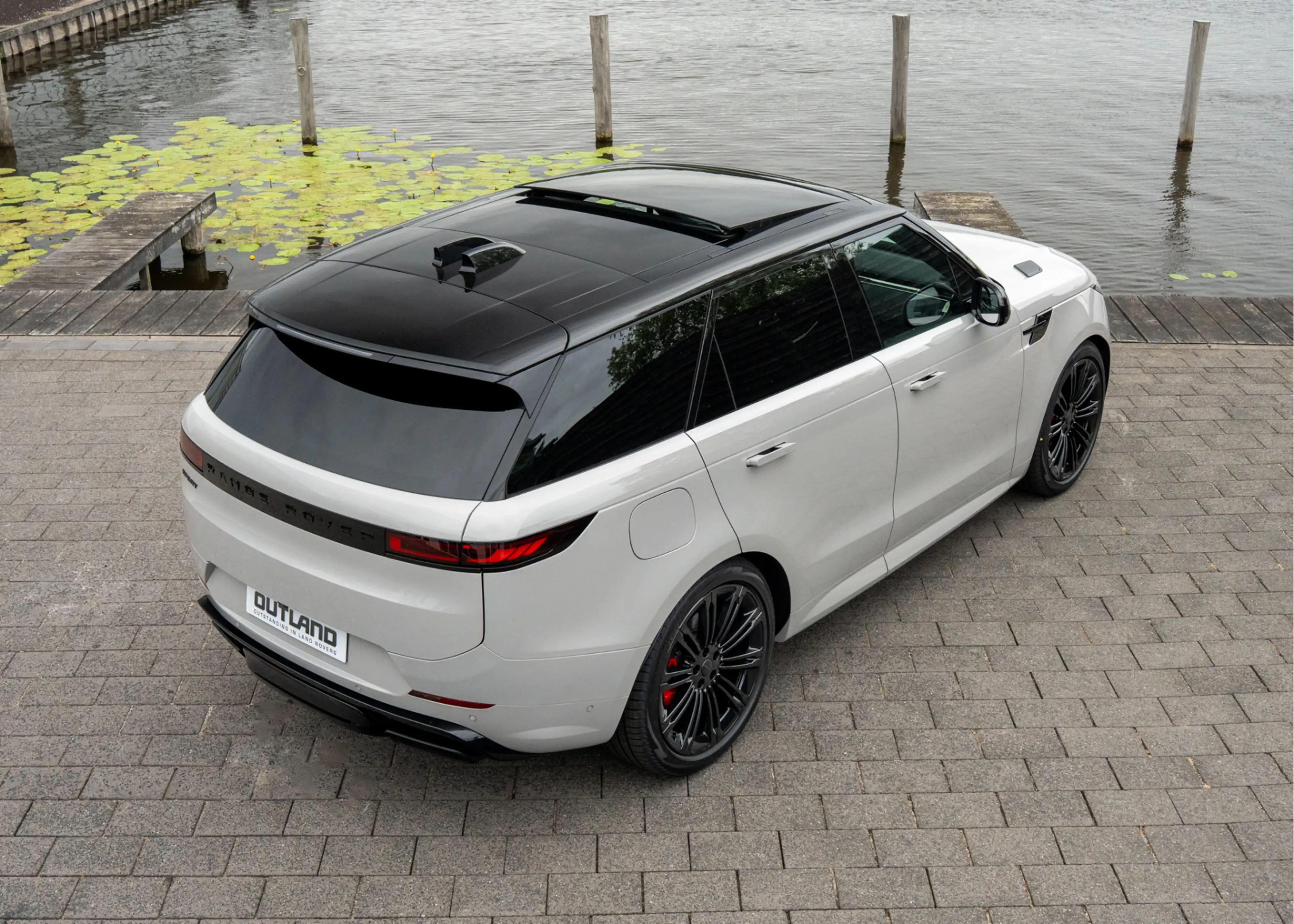 Land Rover Range Rover Sport P550e Autobiography | Full Options | NP. € 165.593 — photo 4