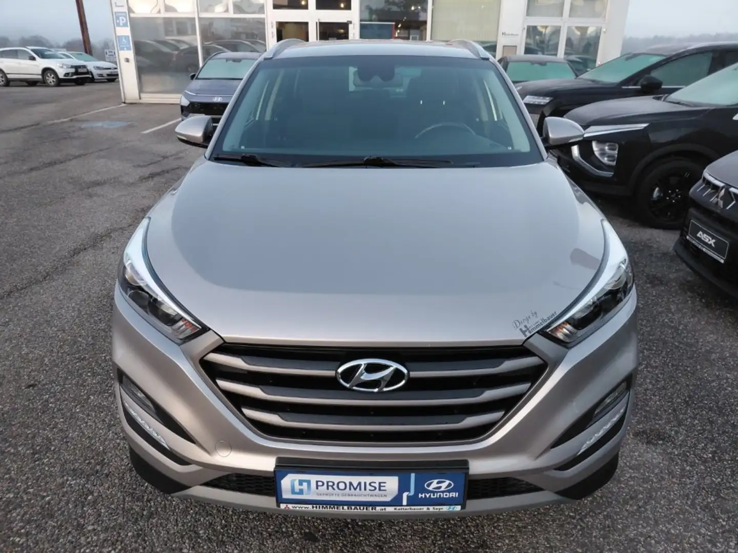 Hyundai TUCSON Edition 25 1,6 GDI 2WD MT Weiß - 2