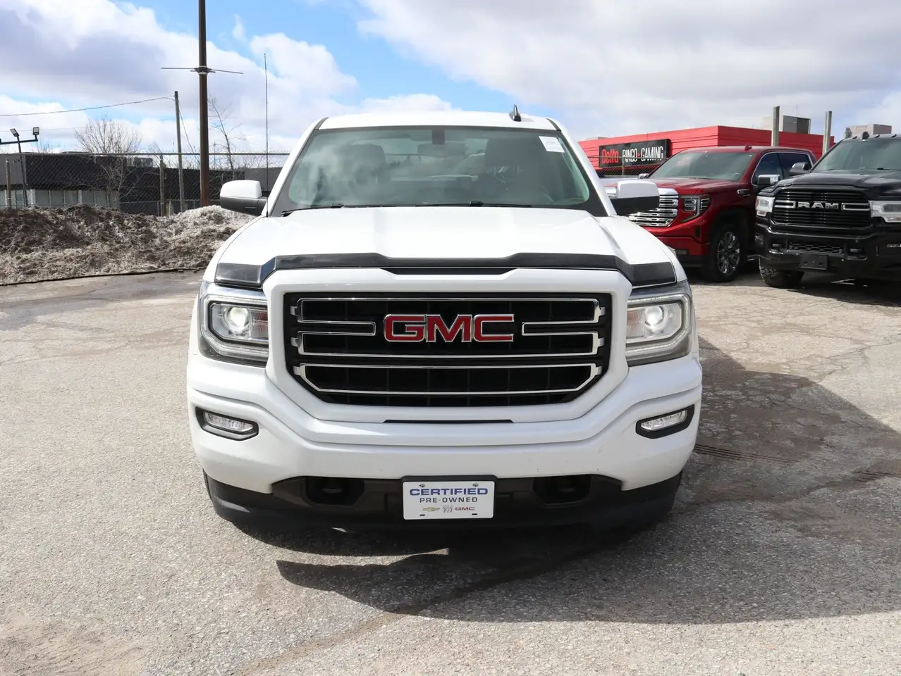 GMC Sierra 1500 снимка GMC Sierra 1500