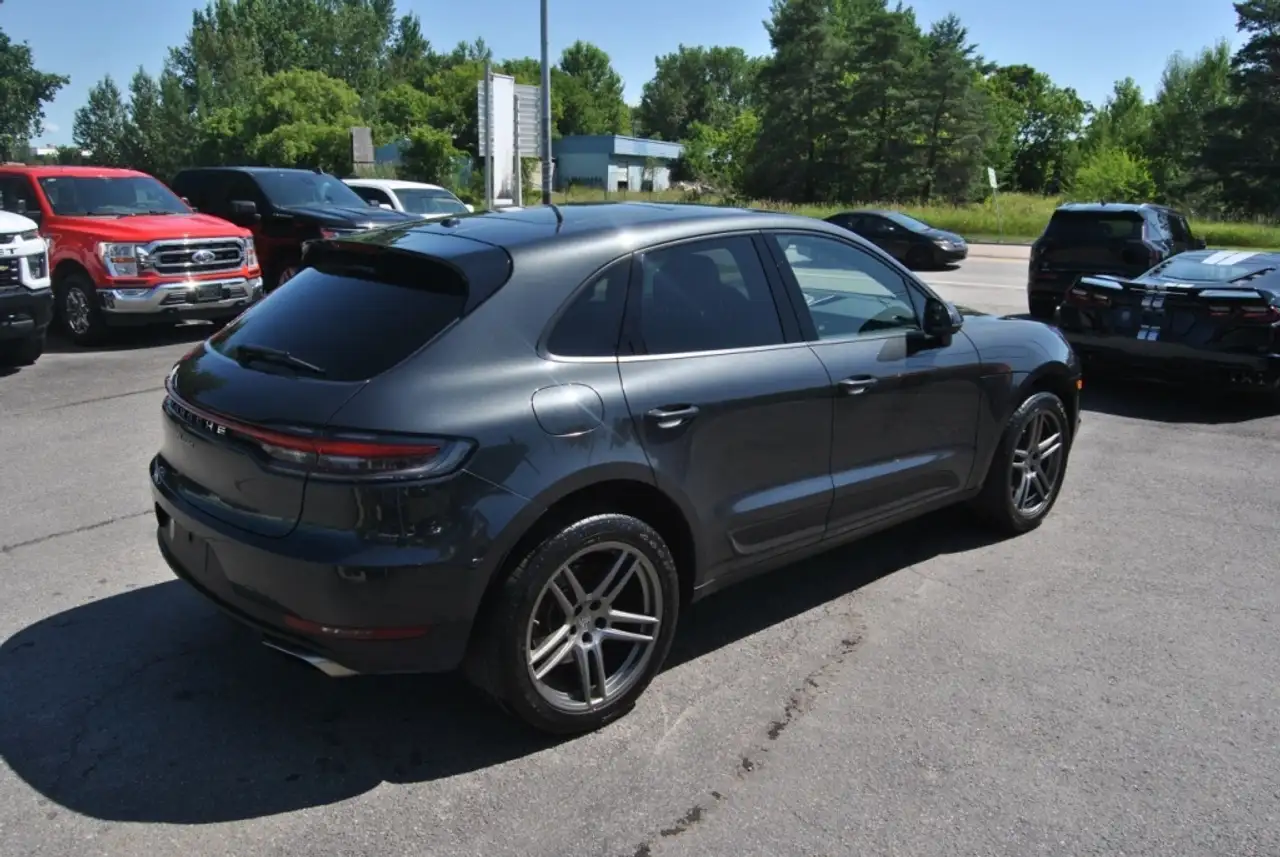 Porsche Macan снимка Porsche Macan