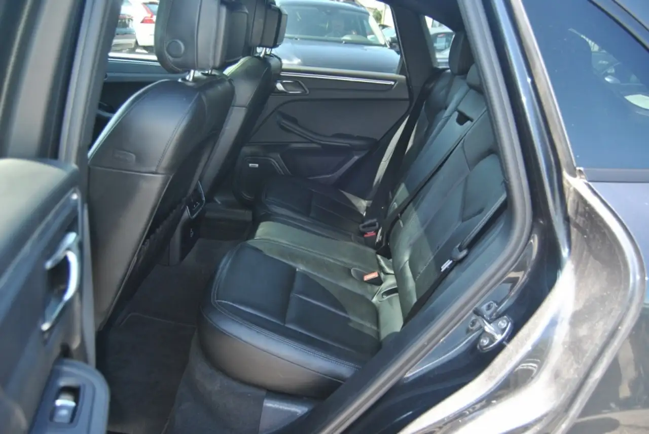 Porsche Macan снимка Porsche Macan