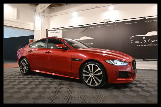 Jaguar XE 2.0 D AWD R-SPORT / CAMERA / PANO / HEAD UP / FULL