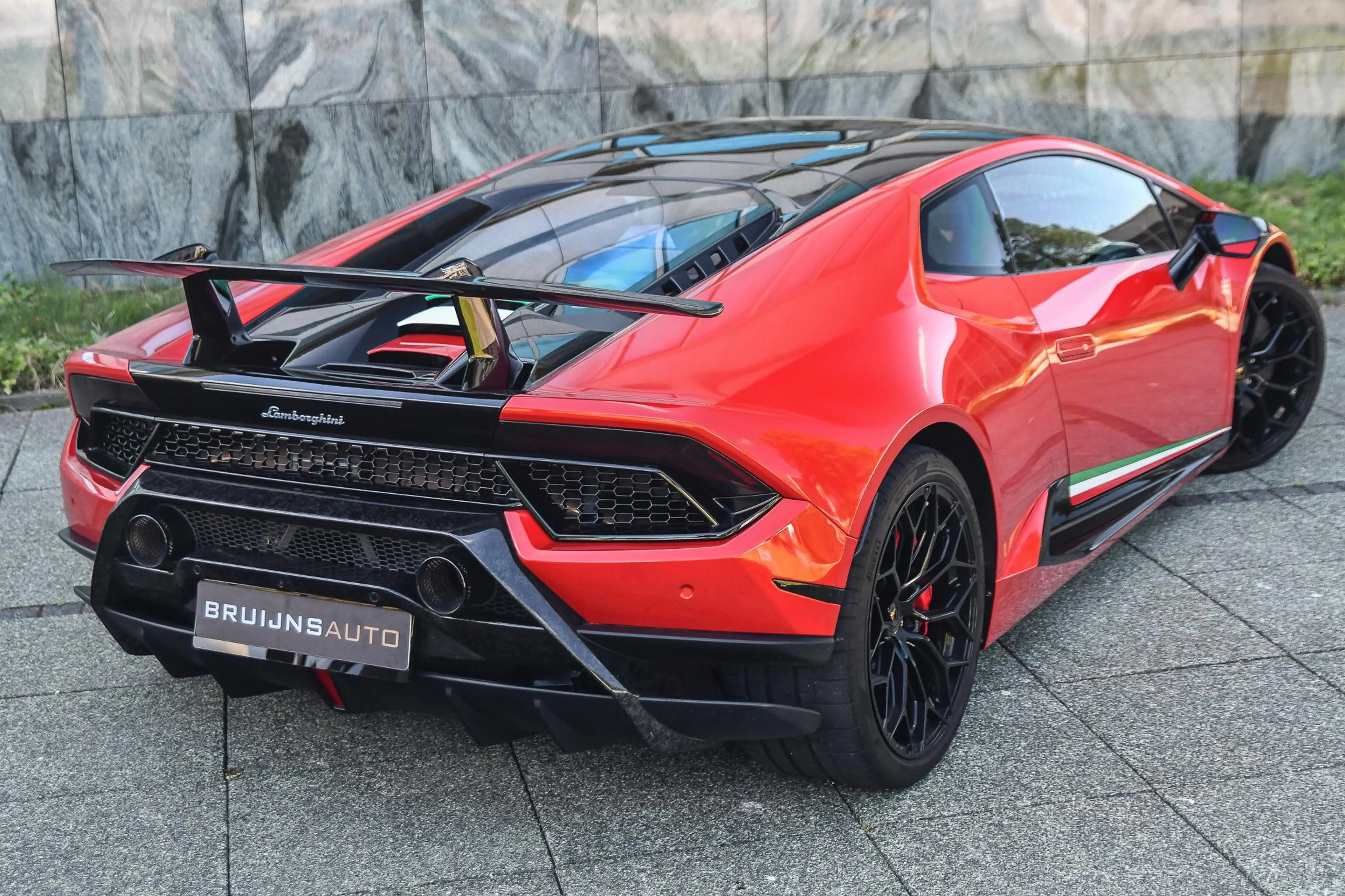 Lamborghini Huracán 5.2 V10 Performante — photo 32