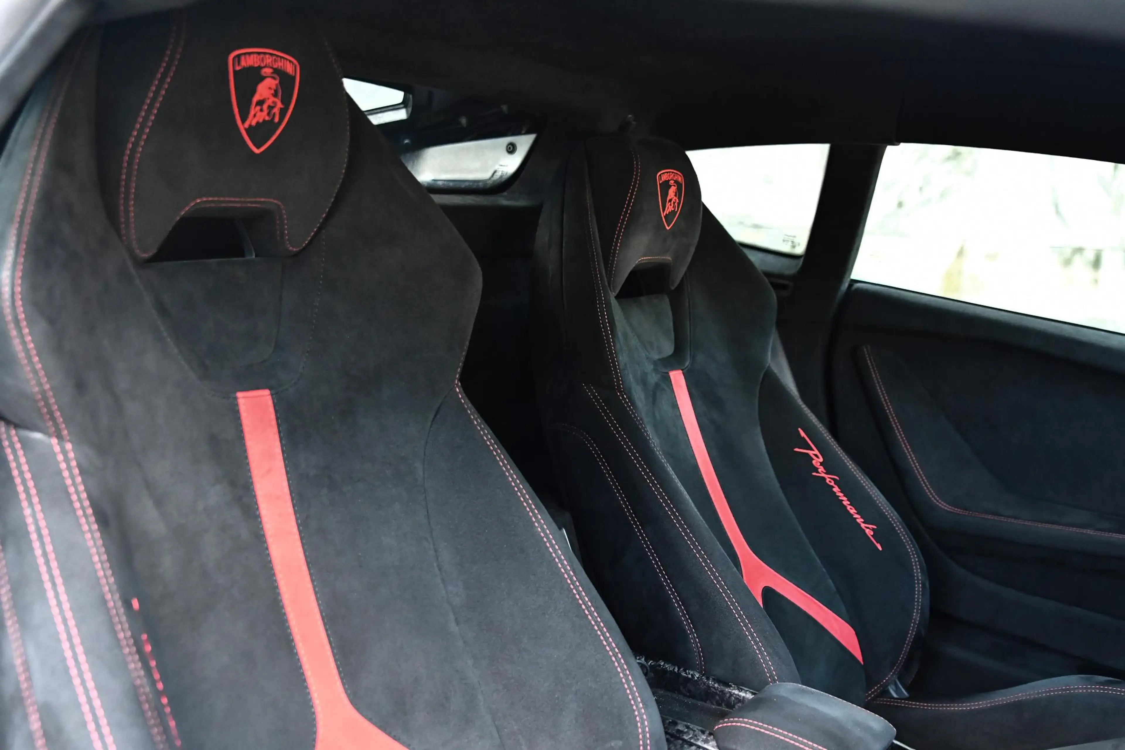 Lamborghini Huracán 5.2 V10 Performante — photo 11