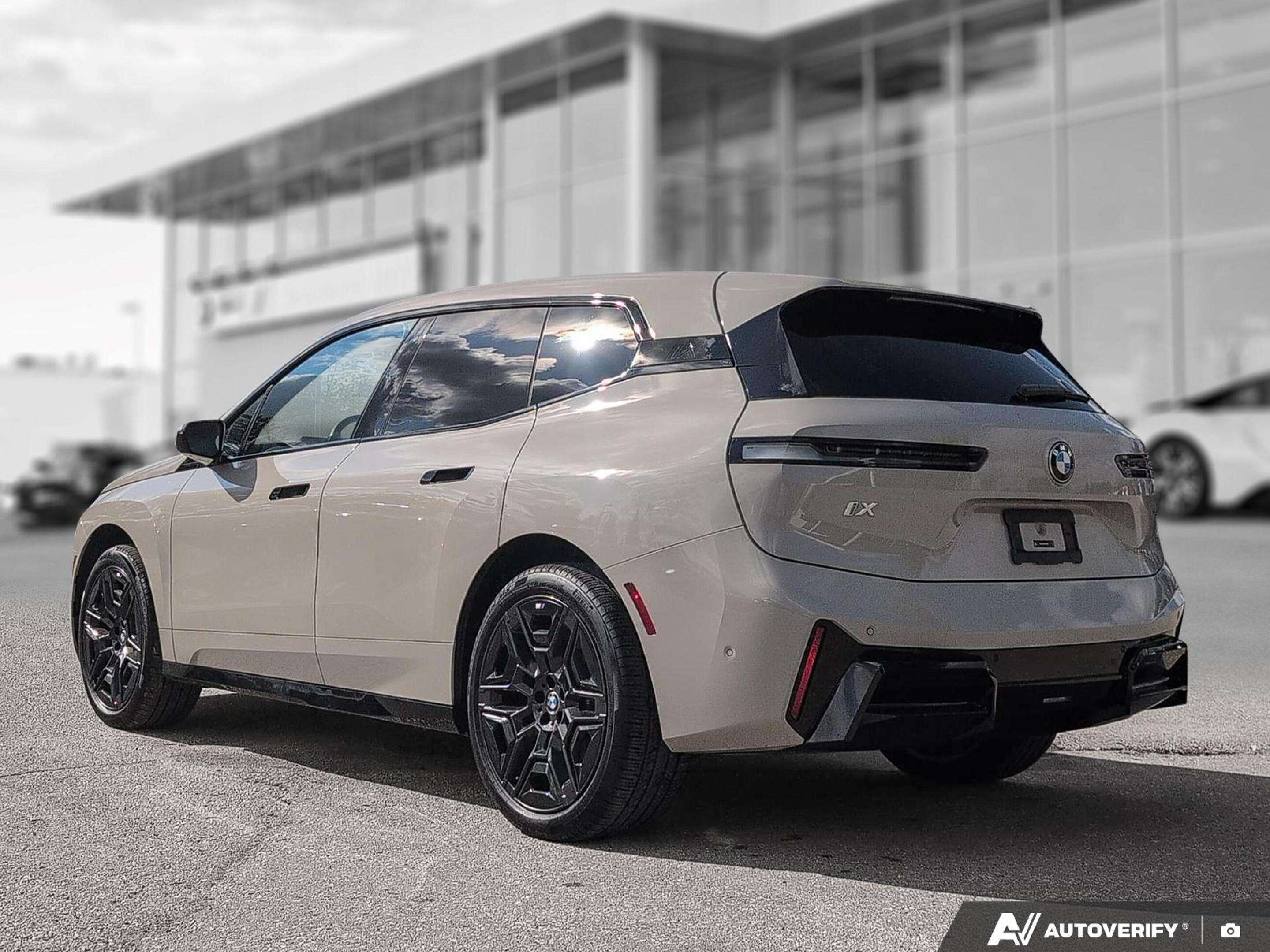 2026 BMW iX xDrive60 Premium Enhanced | M Sport Pro | Advanced — снимка 1