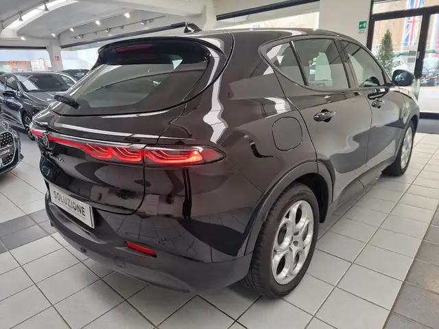 Alfa Romeo Tonale view 2