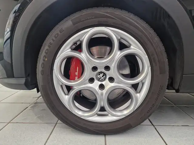 Alfa Romeo Tonale view 9