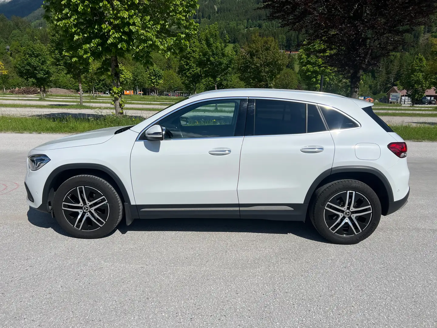 Mercedes-Benz GLA 180 GLA 180 d Aut. Progressiv line Weiß - 2