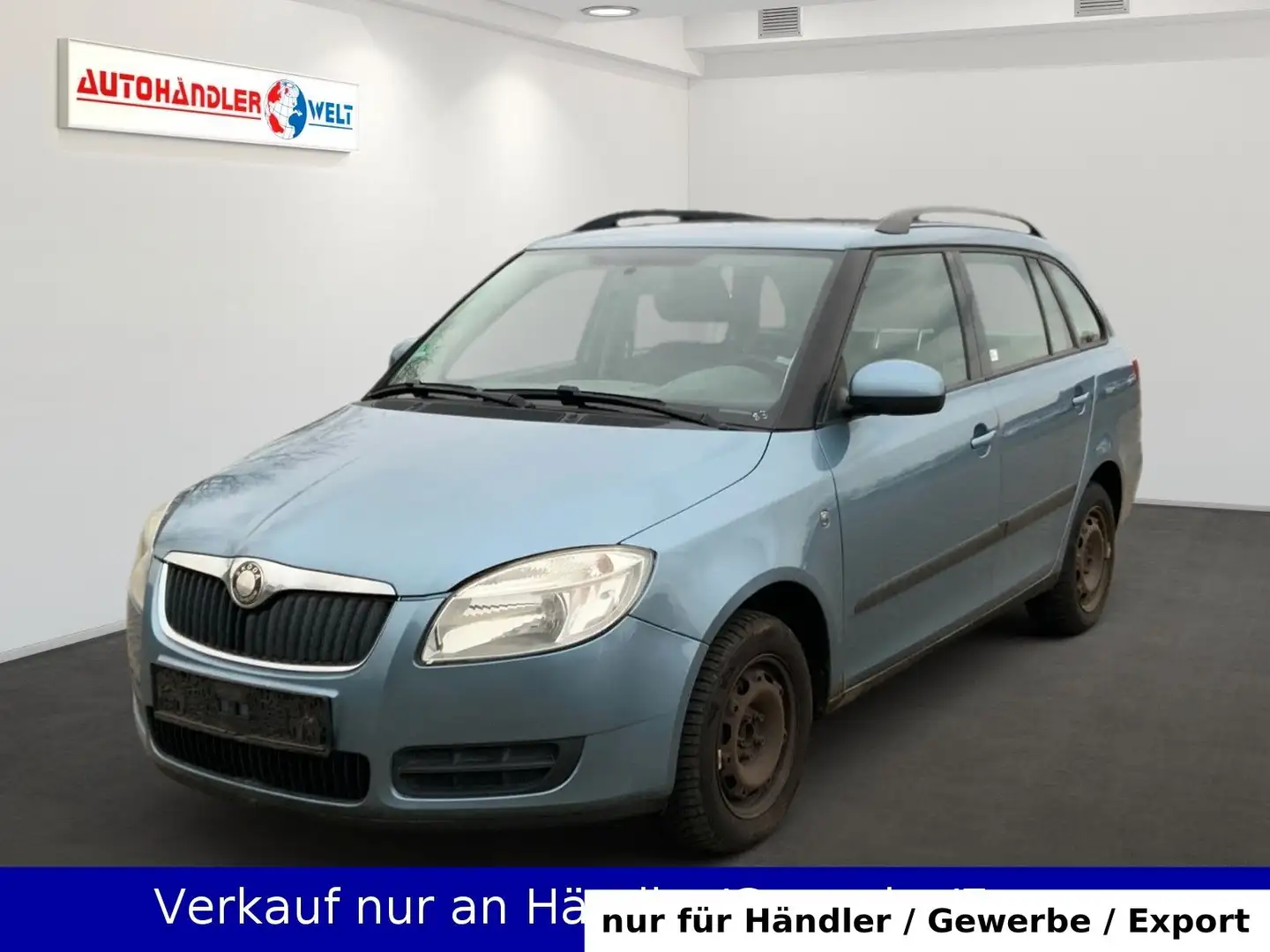 Skoda Fabia Combi 1.4 Ambiente Blau - 1