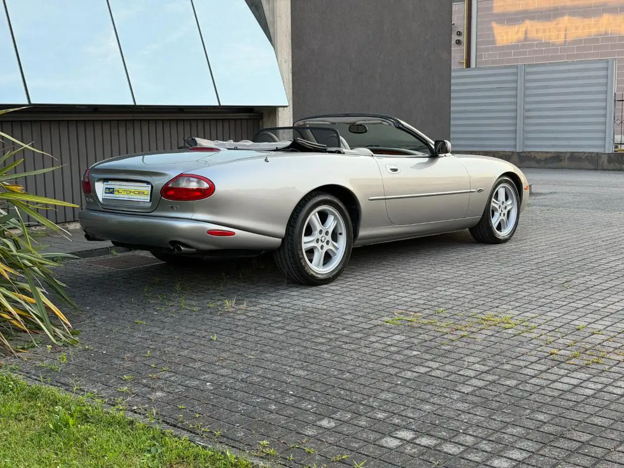 Jaguar XK8 4.0 Convertibile * ASI CRS * NUOVA DISTRIBUZIONE *, foto 8