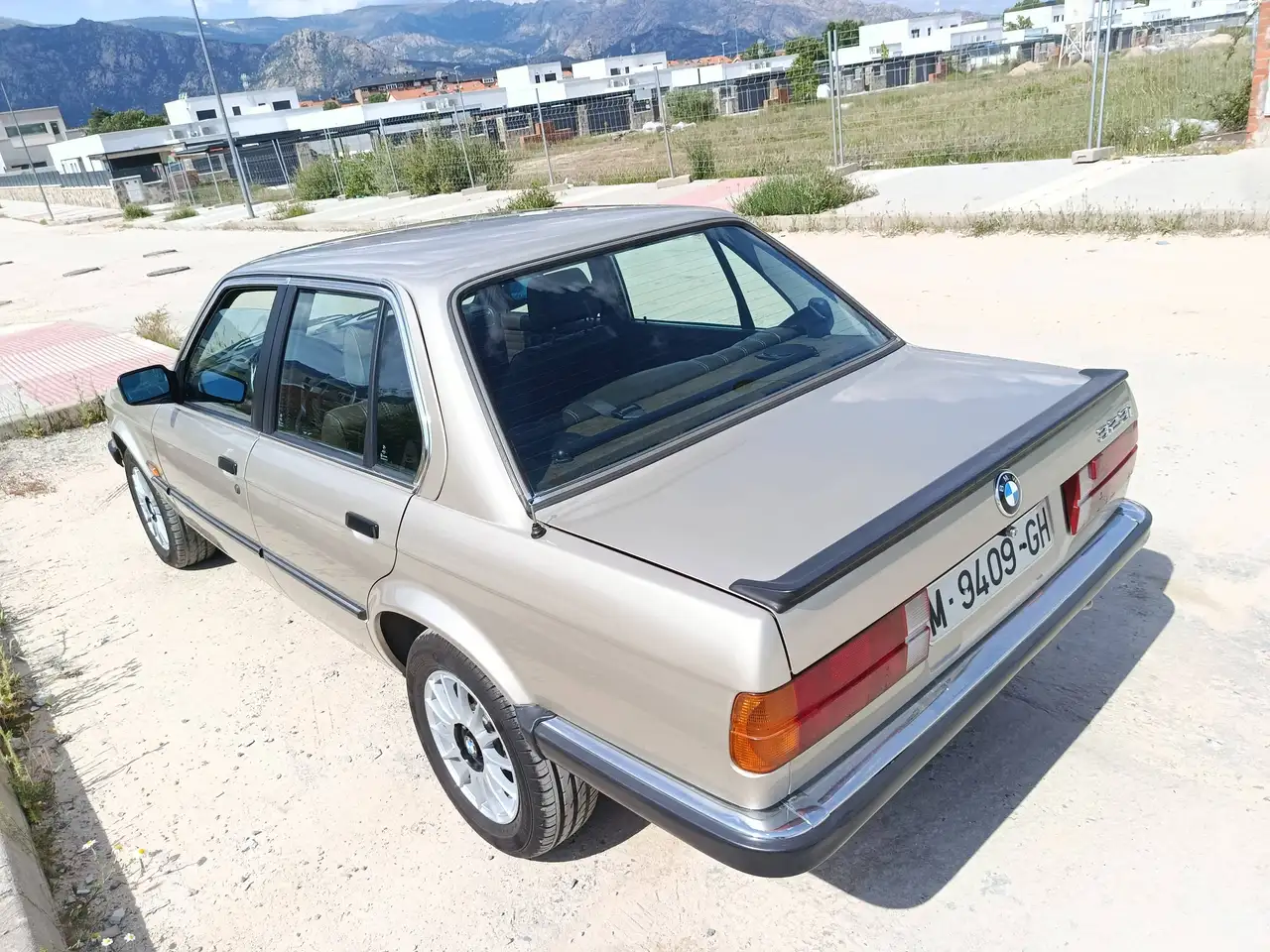 BMW 323i, foto 5