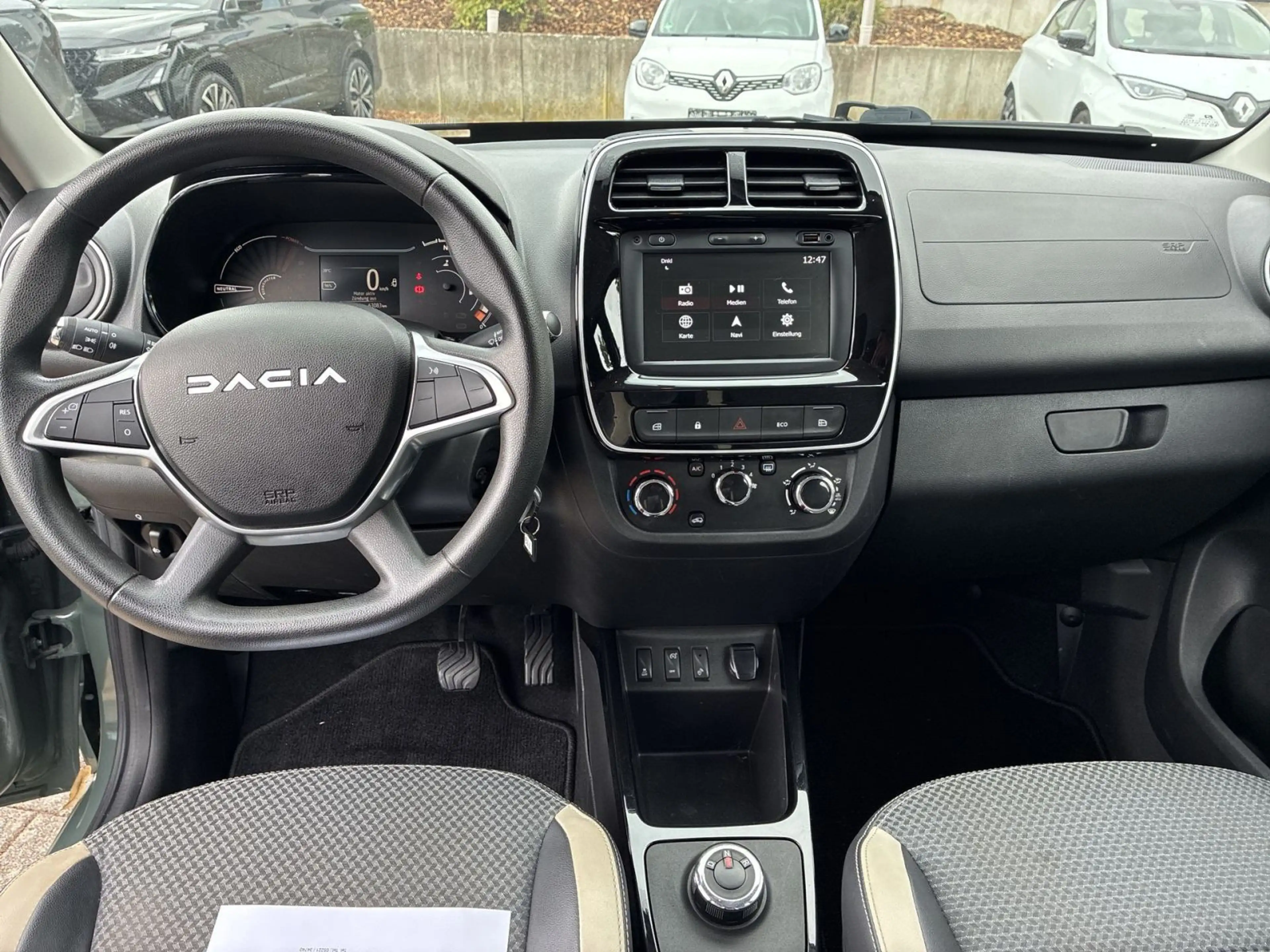 Dacia Spring Electric 45 Essential / CCS — photo 14