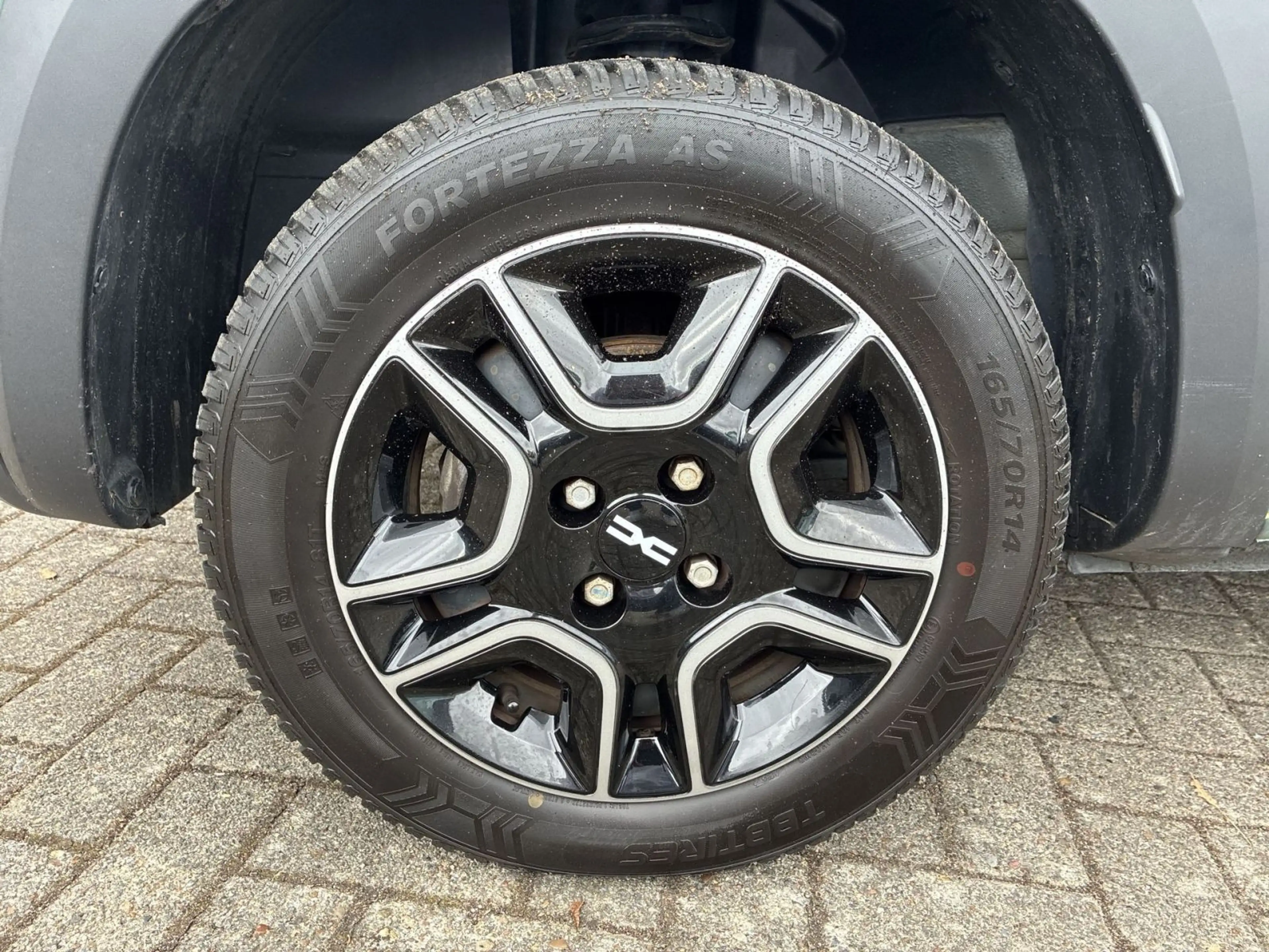 Dacia Spring Electric 45 Essential / CCS — photo 11