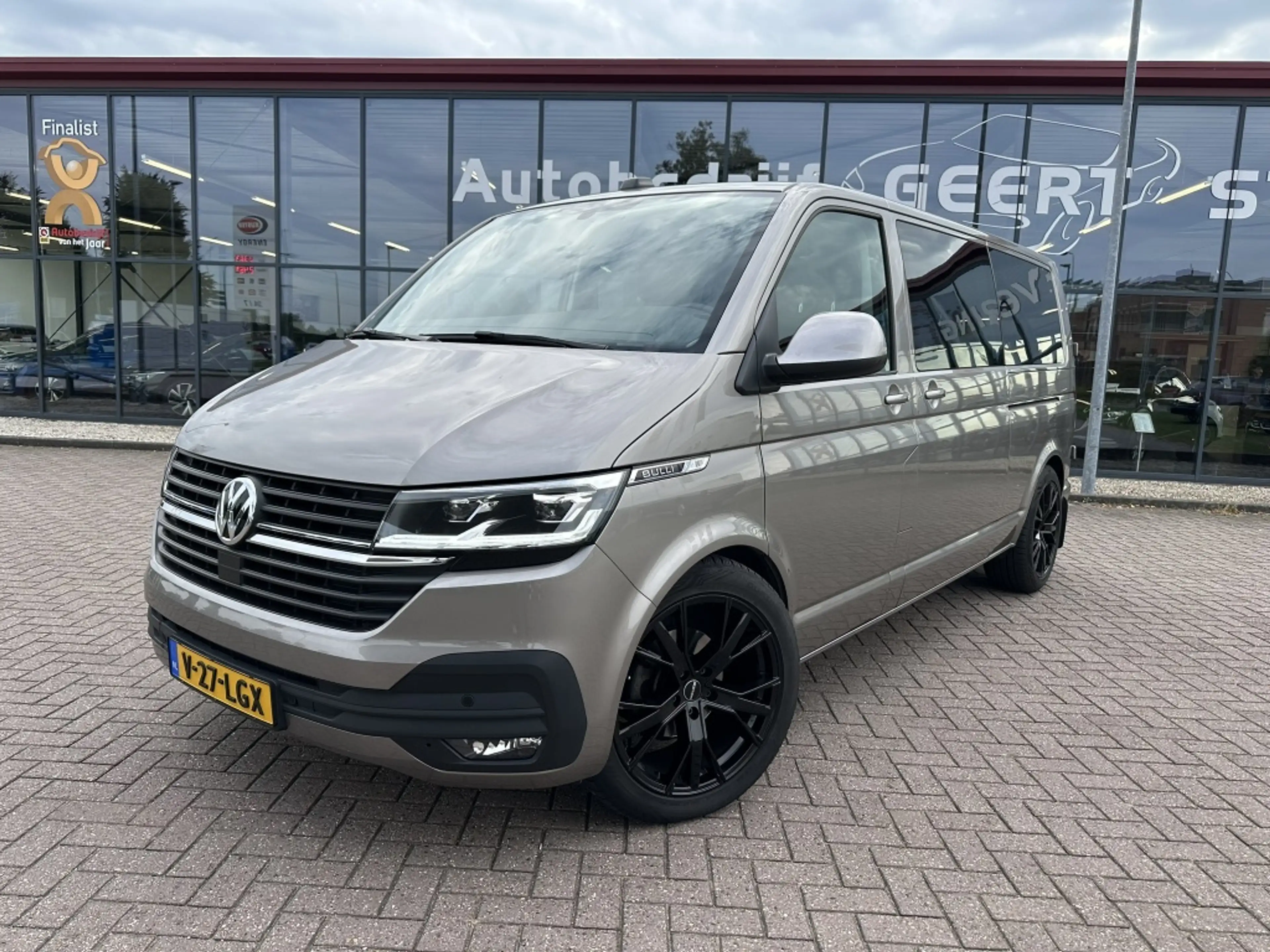 Volkswagen Transporter Volkswagen 2.0 TDI DC Bulli / ACC / Standkachel /