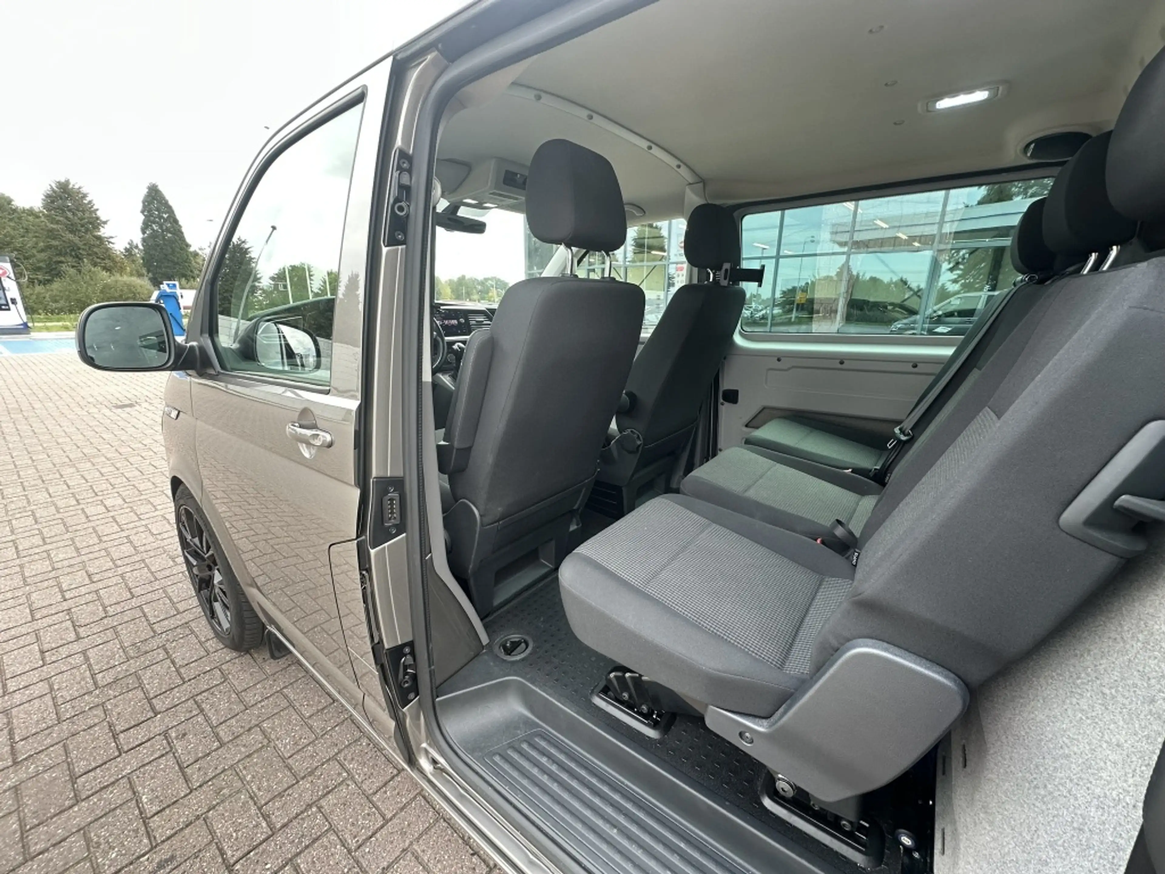 Volkswagen Transporter Volkswagen 2.0 TDI DC Bulli / ACC / Standkachel / — photo 5
