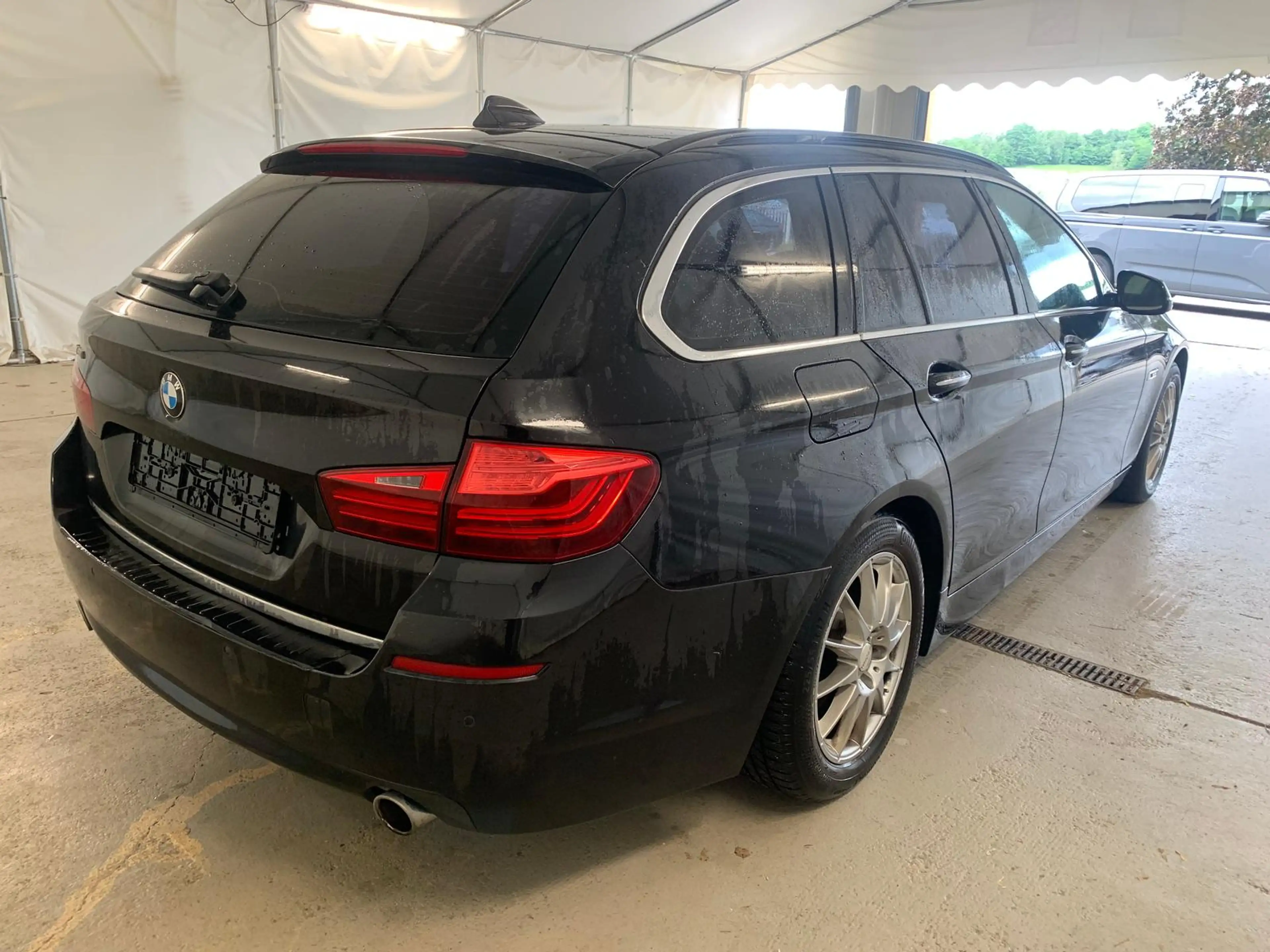 BMW 535 xDr Luxury Nappa HeadUp Panorama DrivingAss+ — photo 3