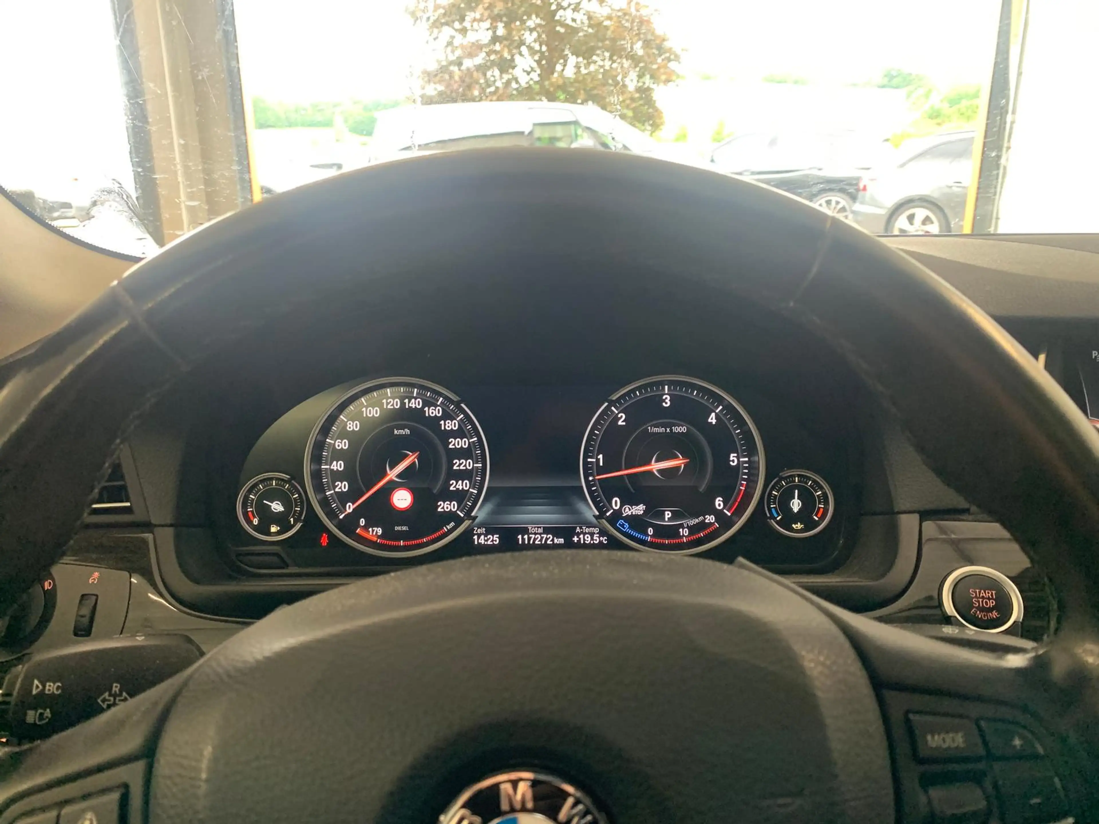BMW 535 xDr Luxury Nappa HeadUp Panorama DrivingAss+ — photo 13