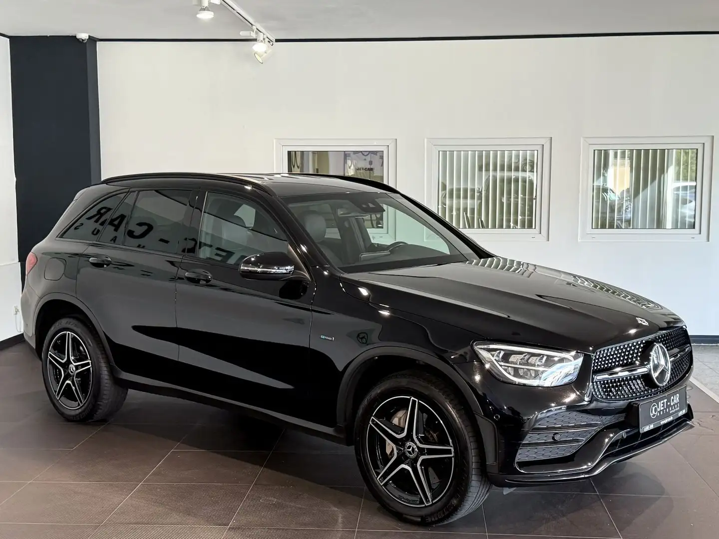 Mercedes-Benz GLC 300 de 4Matic AMG Line *1.Hand-LED- Night* Schwarz - 2