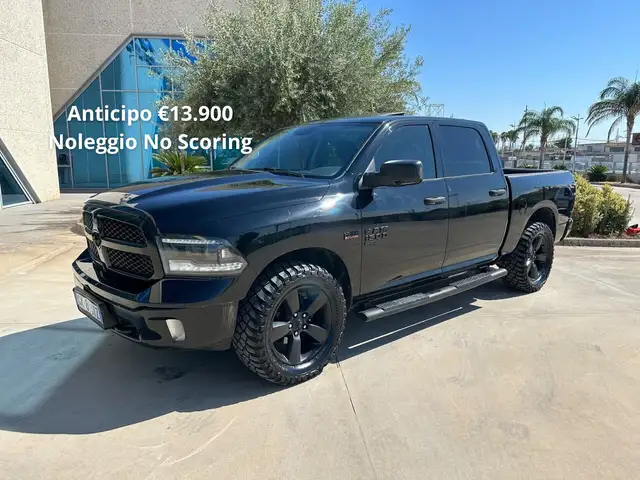 Dodge RAM V8 Diamond Anticipo €13.900 noleggio no scoring