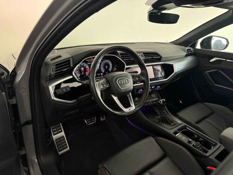 Audi Q3 Sportback 45 TFSI quattro S Edition — photo 2