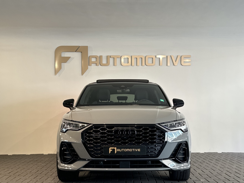 Audi Q3 Sportback 45 TFSI quattro S Edition — photo 3