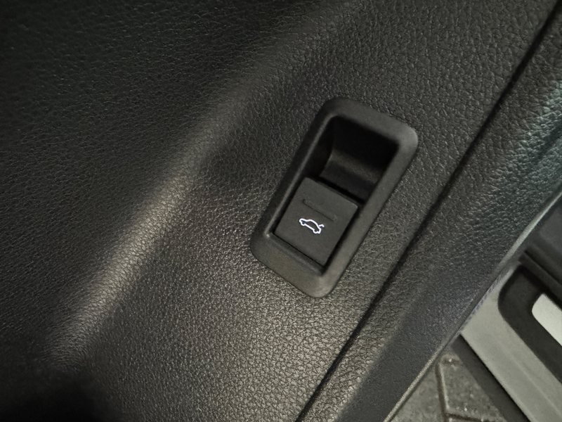 Audi Q3 Sportback 45 TFSI quattro S Edition — photo 15