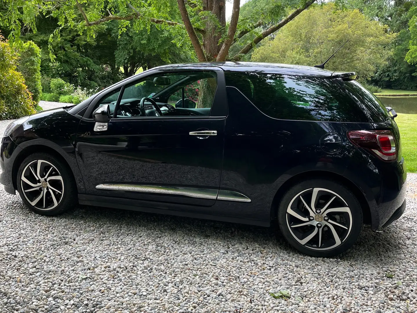 Citroen DS3 DS3 PureTech 110 S Bleu - 2