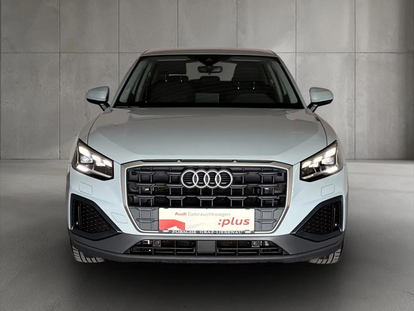 Audi Q2 30 TDI intense Grau - 2