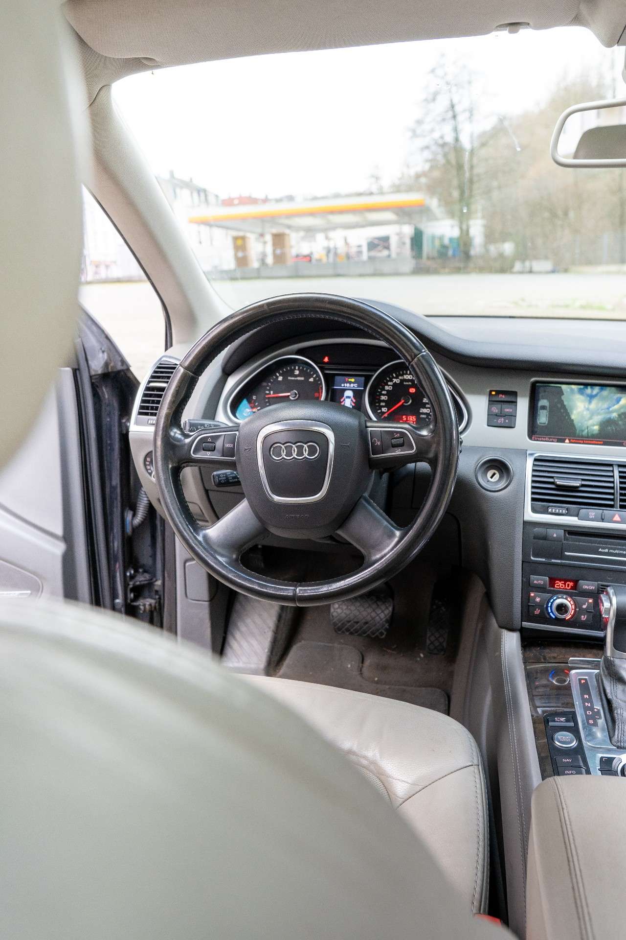 Second hand Audi Q7 3.0