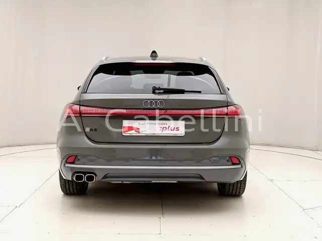 Audi A5 view 5