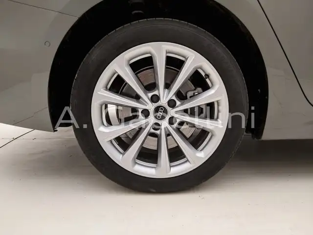 Audi A5 view 12