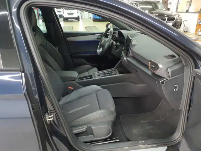 Cupra Leon view 8