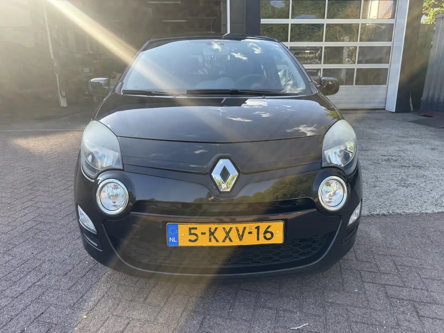 Renault Twingo 1.2 16V Dynamique Automaat INVALIDE hand gas-rem Noir - 2