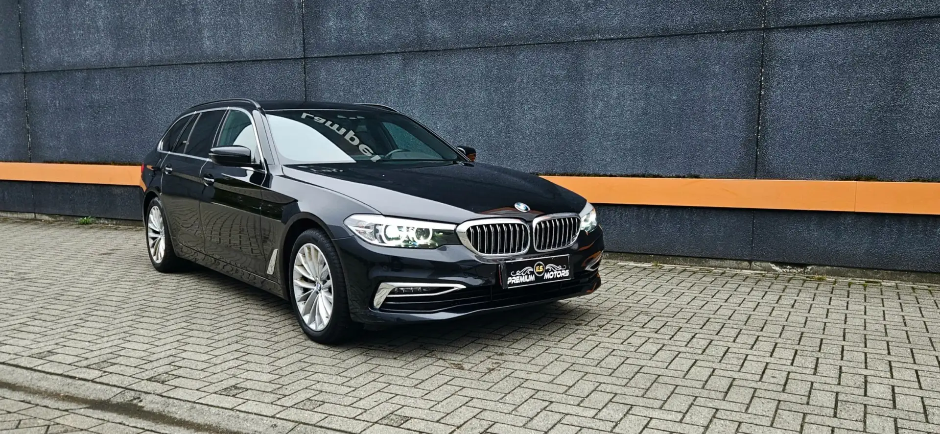 BMW 520 530i Luxury Line/NAVI PROFF/LEDER/LED/FULL SERVICE Noir - 1
