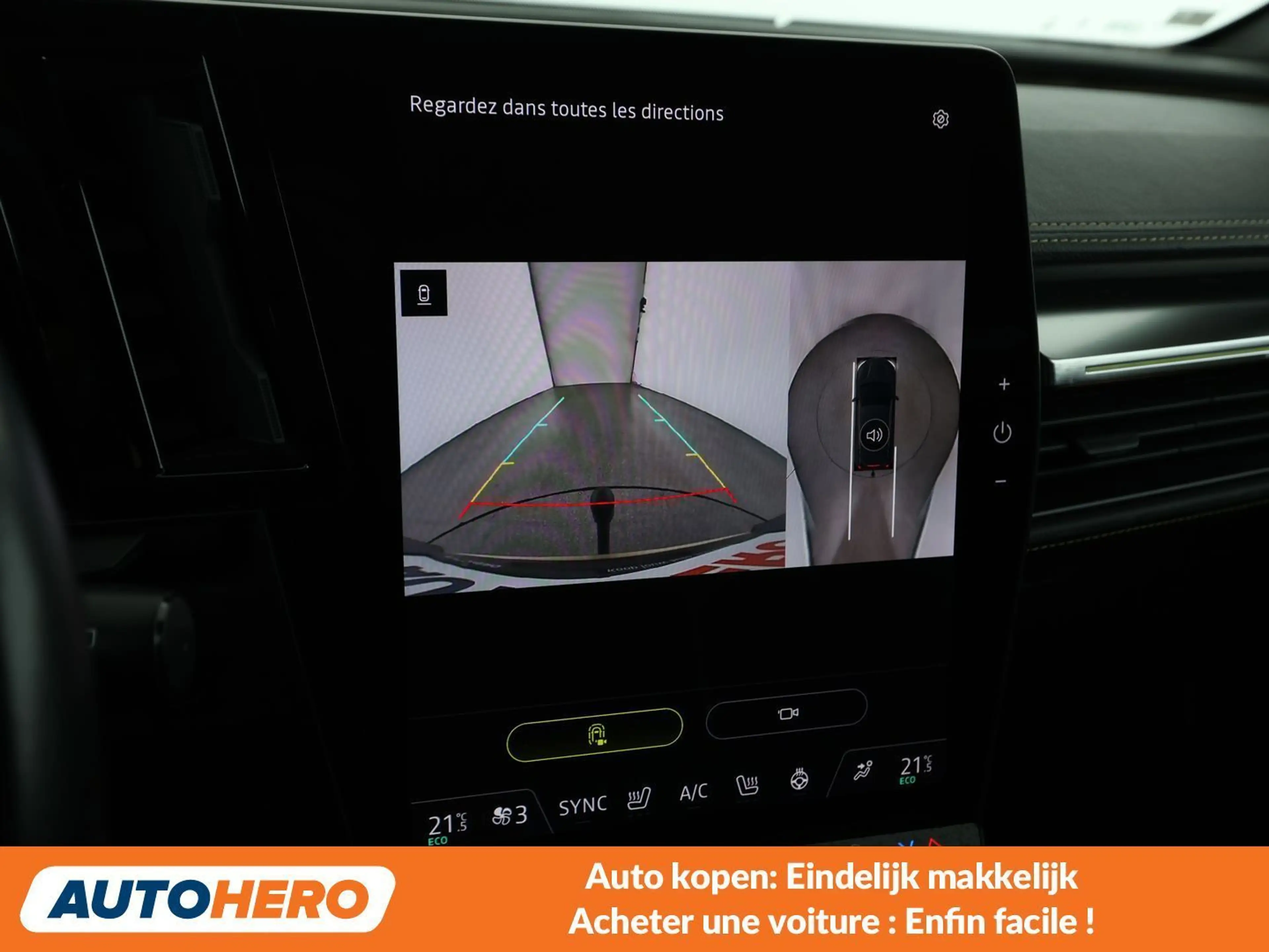 Renault Megane E-Tech EV60 Iconic — photo 11