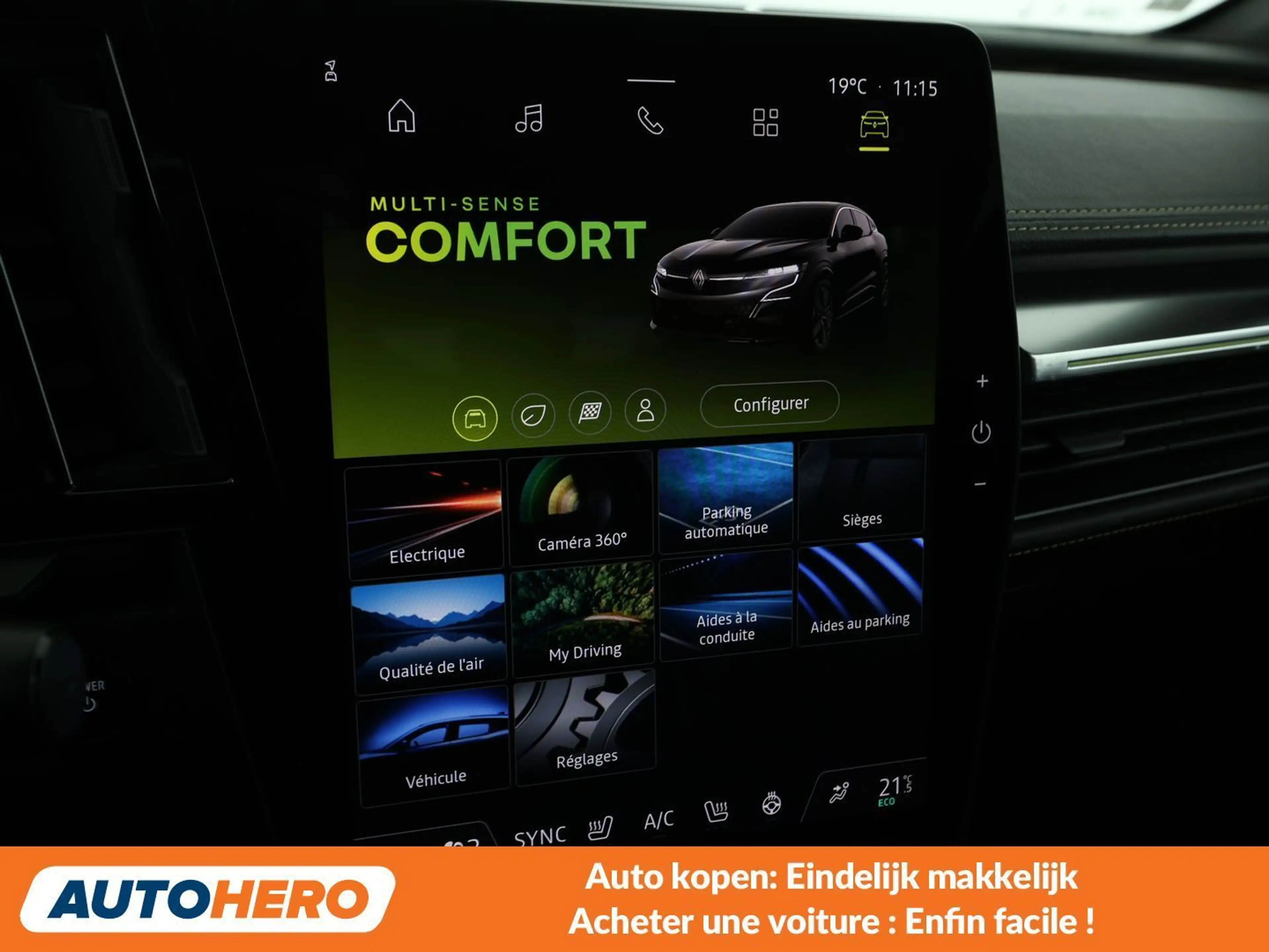 Renault Megane E-Tech EV60 Iconic — photo 12