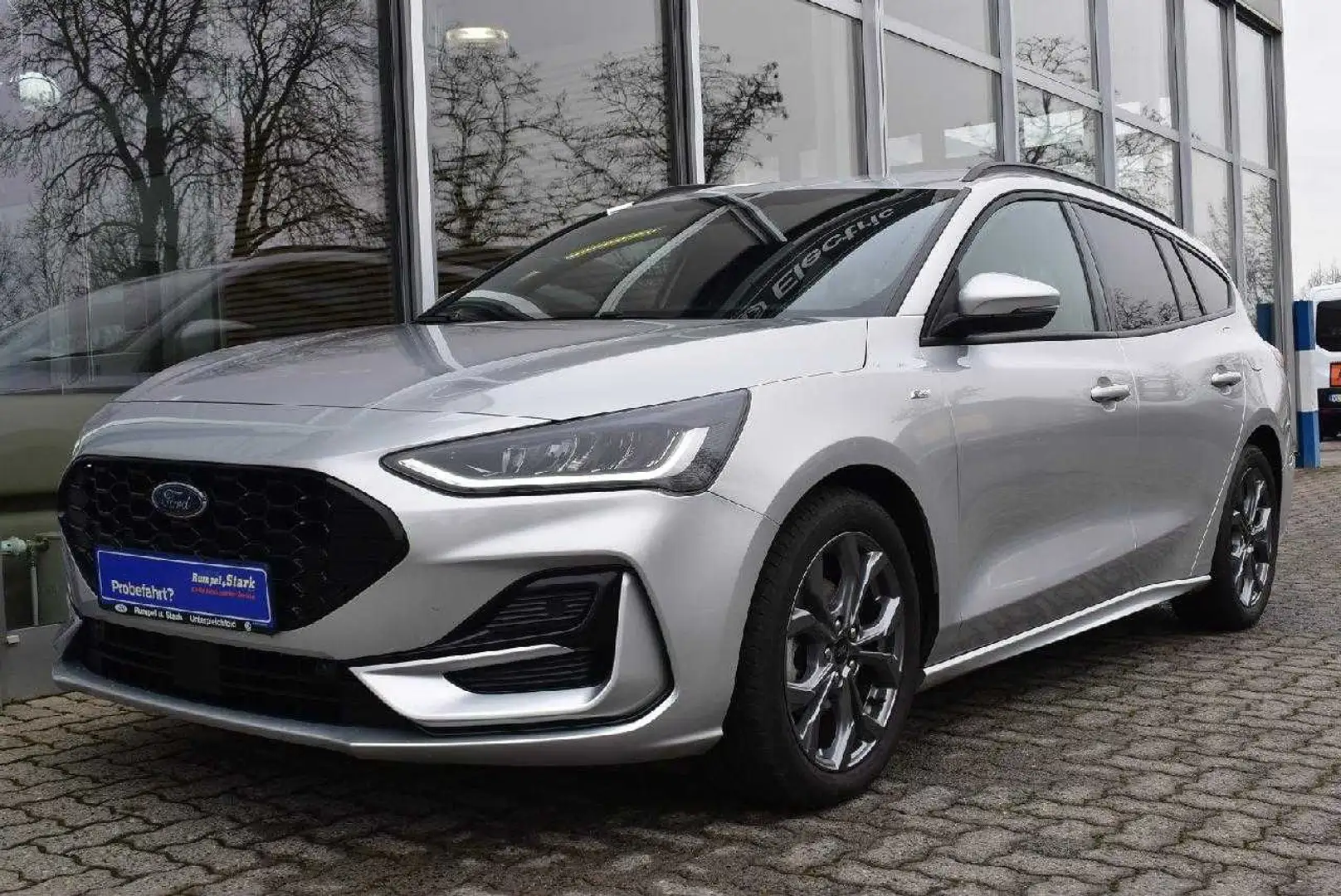 Ford Focus ST-Line Silber - 2