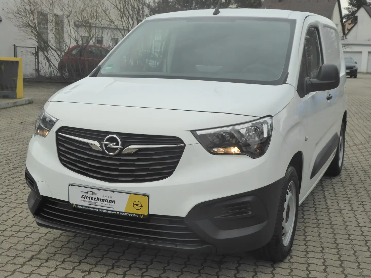 Opel Combo Cargo 1.2 DIT EHZ Selection Weiß - 1