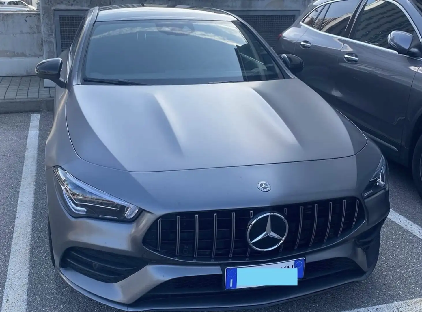 Mercedes-Benz CLA 200 Shooting Brake d Premium auto Grigio - 1