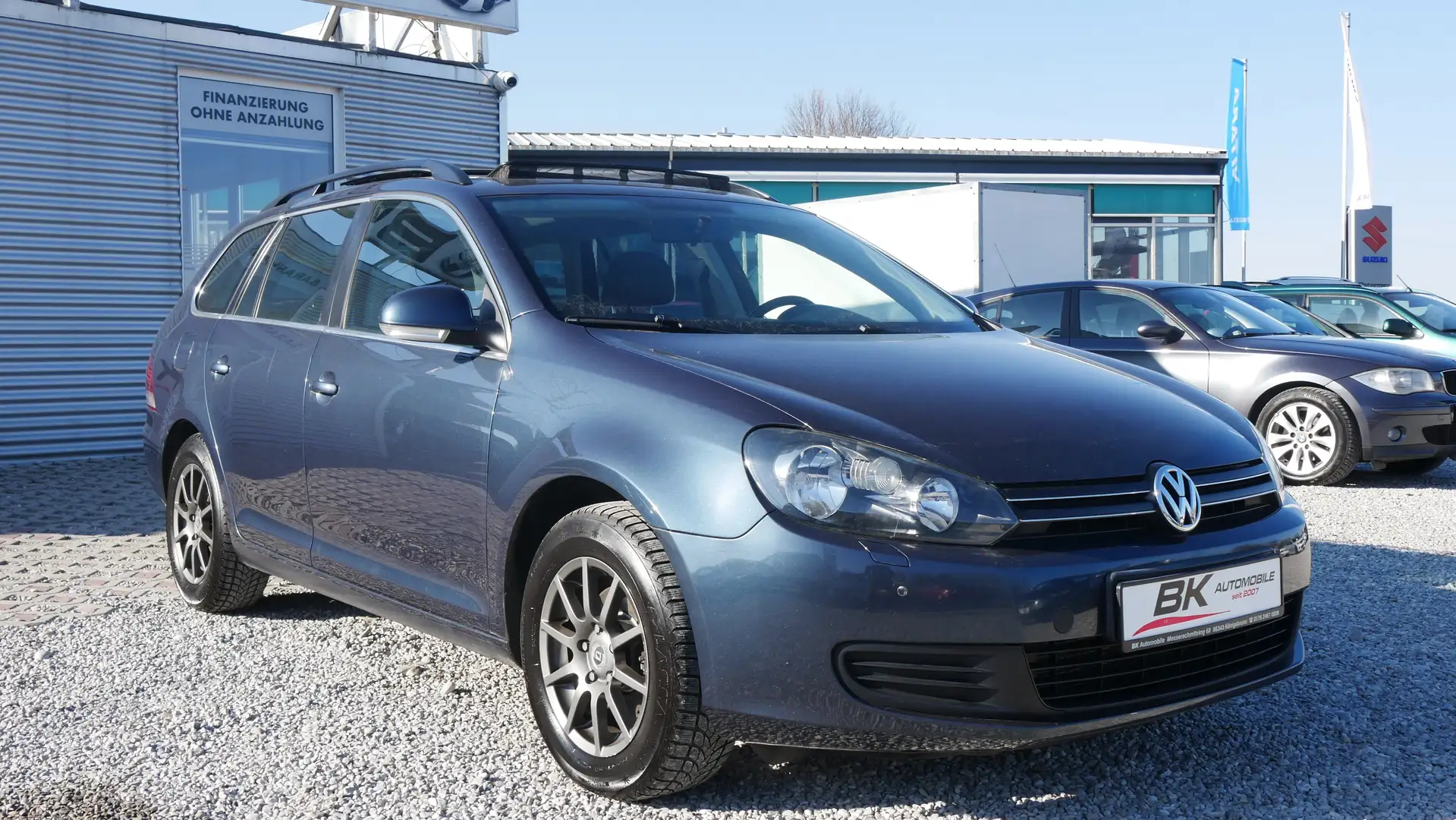Volkswagen Golf Variant 1.6  Automatik   Einparkhilfe Sitzheizung . Klima Blau - 1