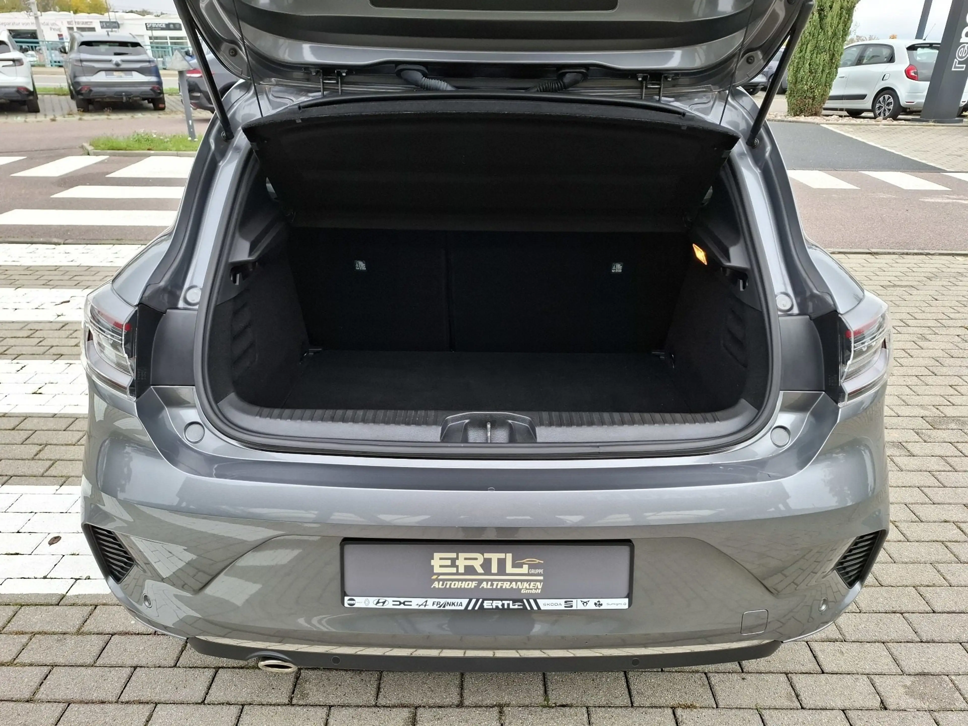Renault Clio Techno TCe 90 — photo 9