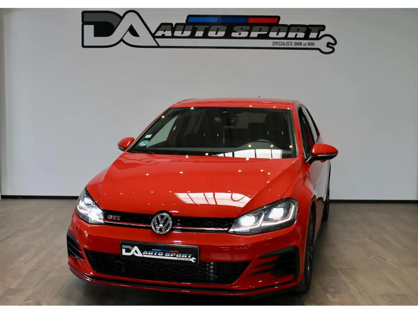 Volkswagen Golf Golf 2.0 16V TSI - 245 - BV DSG 7  VII BERLINE GTI Rouge - 1