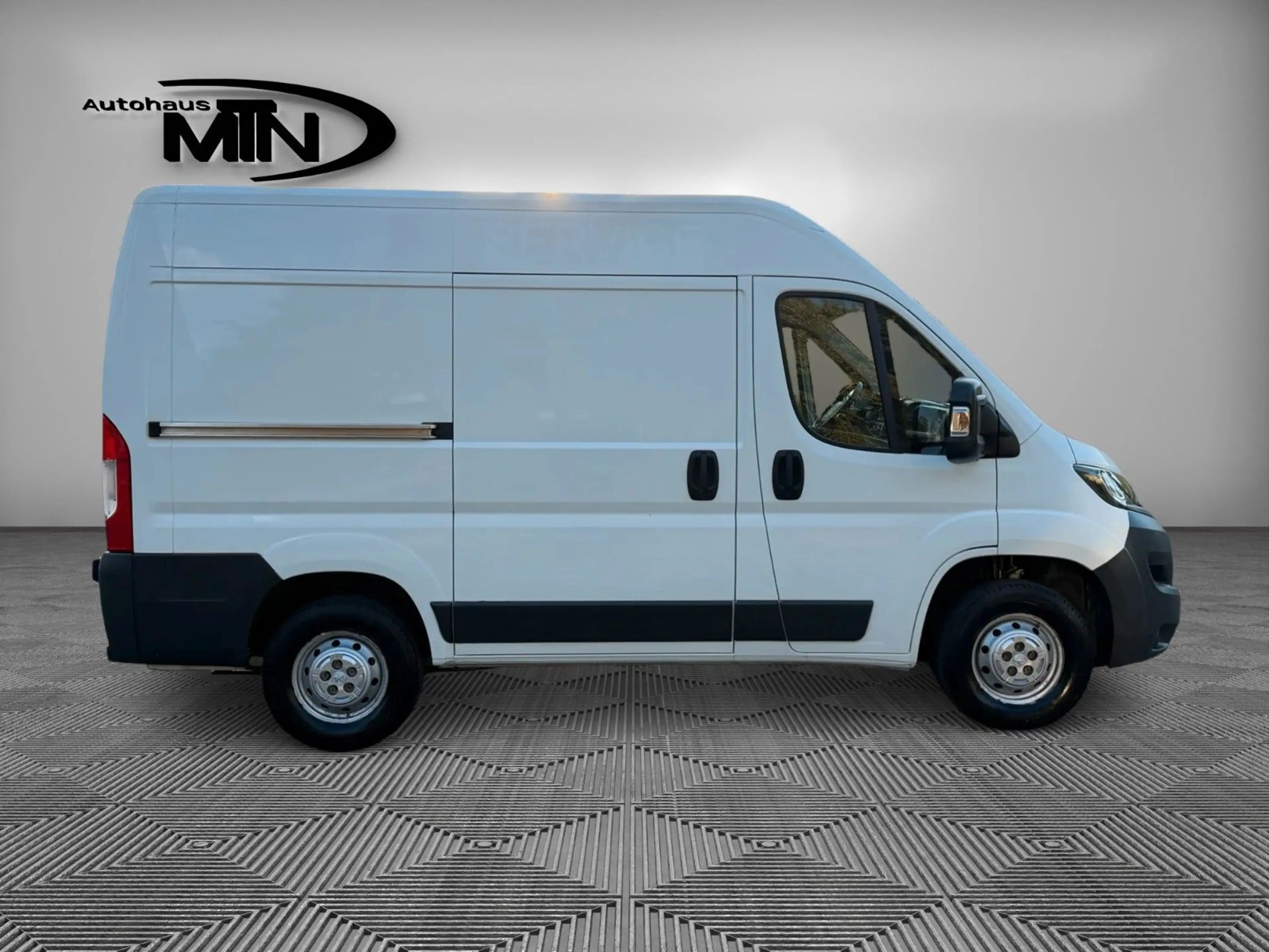Peugeot Boxer Kasten H2+L1 3.Stz Klima PDC 83.000KM 1.HA — photo 6