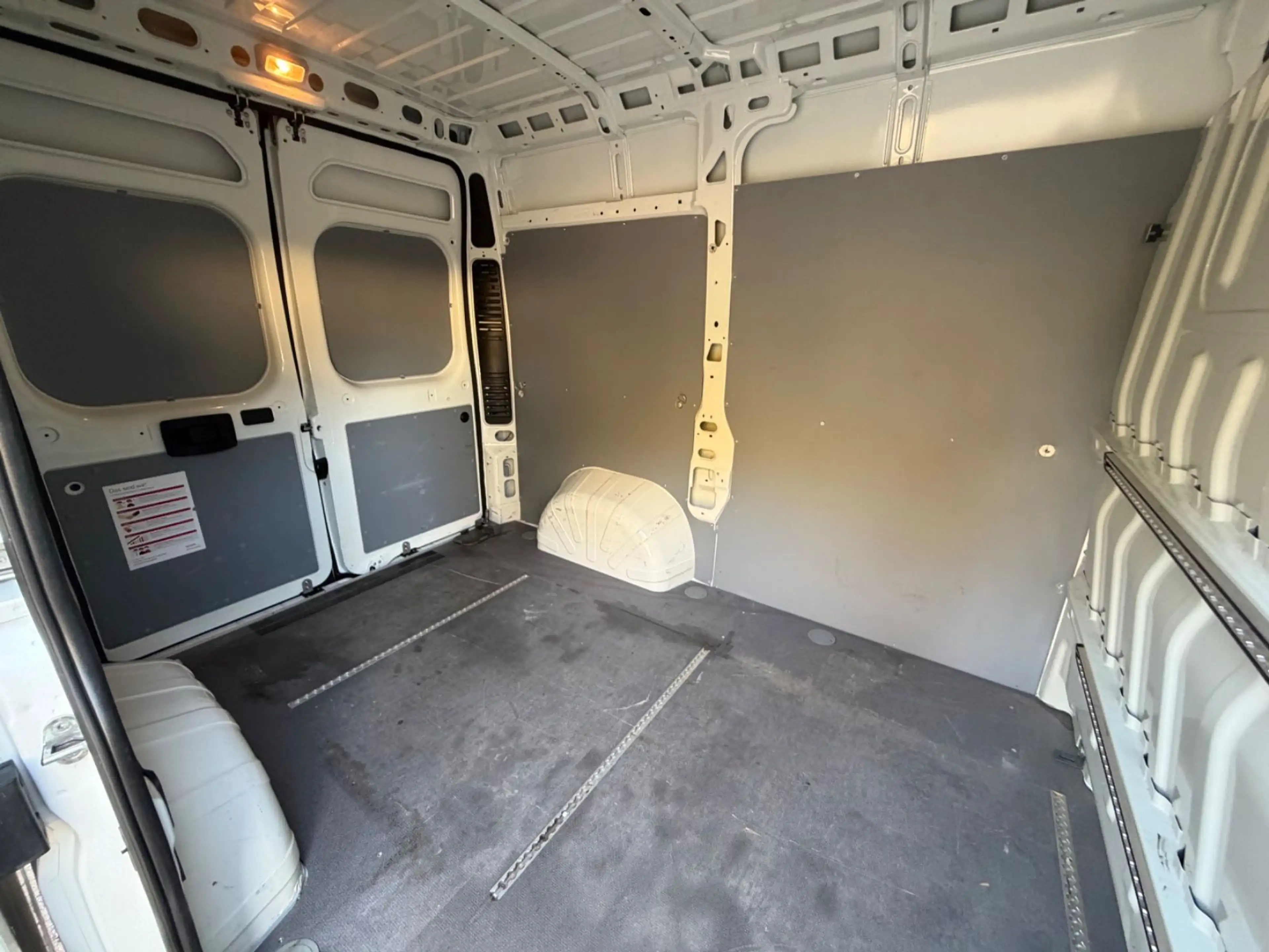Peugeot Boxer Kasten H2+L1 3.Stz Klima PDC 83.000KM 1.HA — photo 9