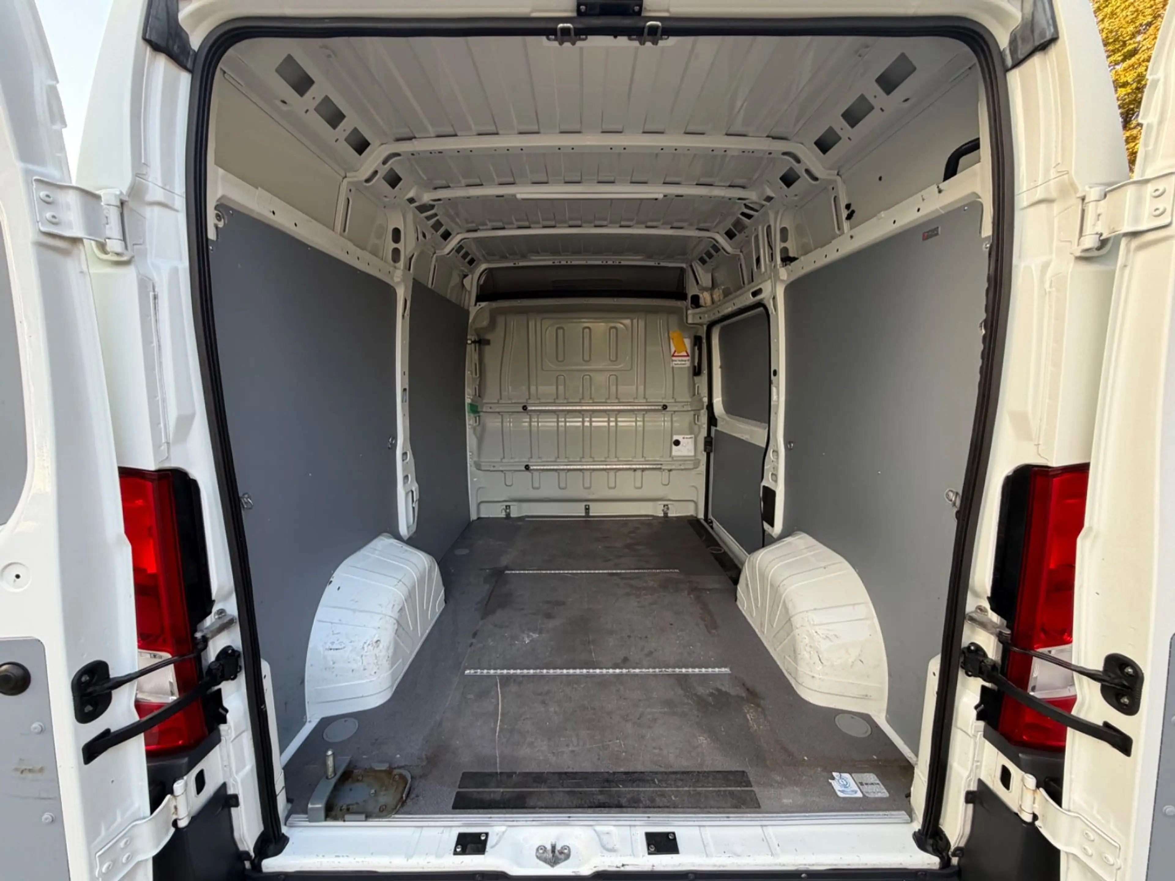 Peugeot Boxer Kasten H2+L1 3.Stz Klima PDC 83.000KM 1.HA — photo 11