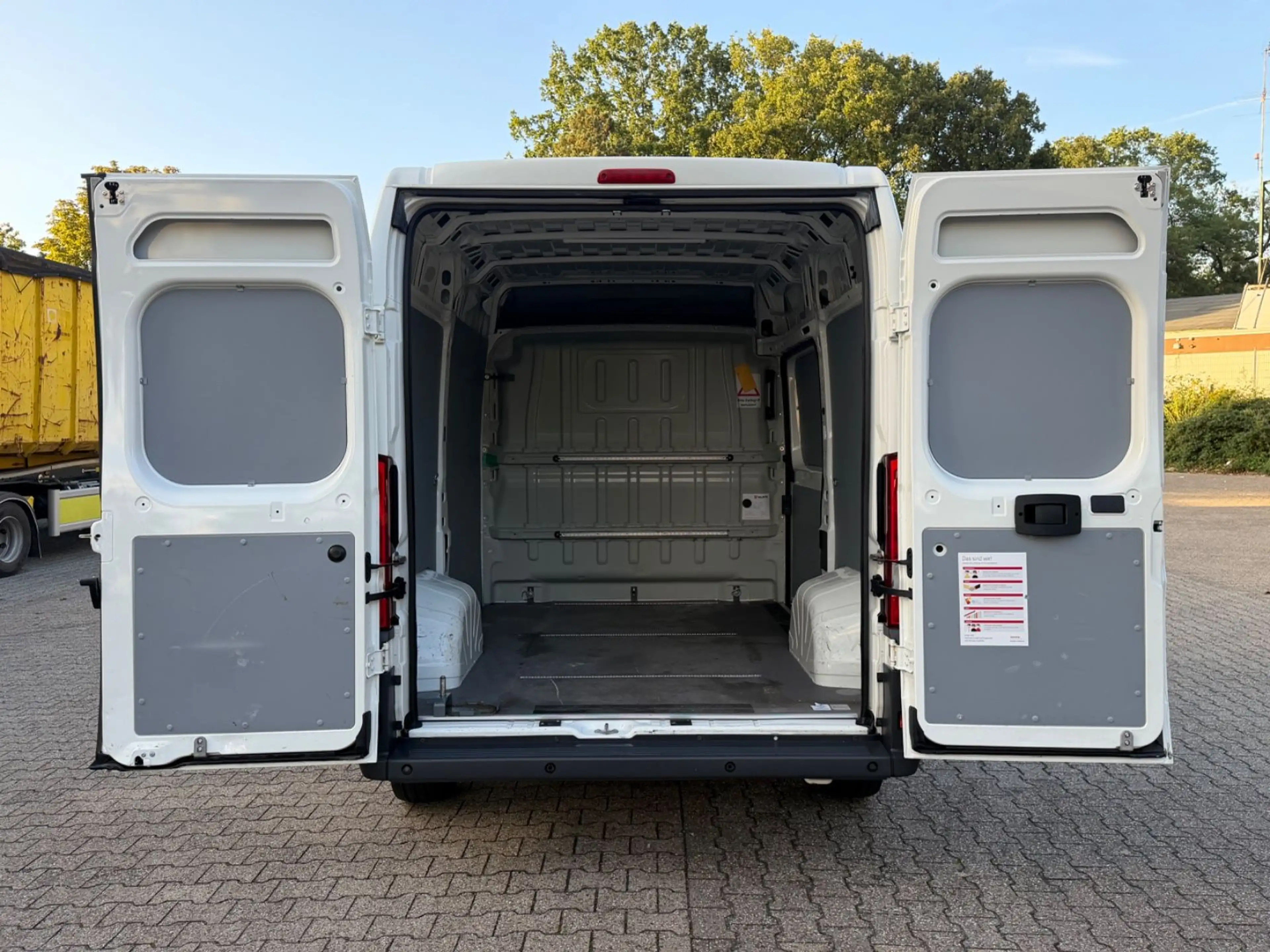 Peugeot Boxer Kasten H2+L1 3.Stz Klima PDC 83.000KM 1.HA — photo 10
