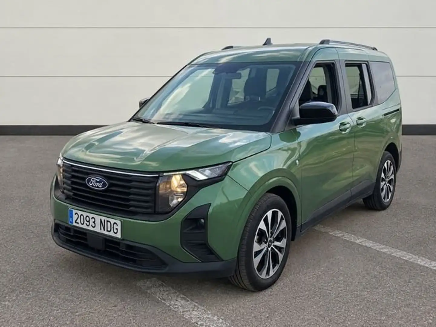 Ford Tourneo Courier 1.0 Ecoboost Titanium Verde - 2