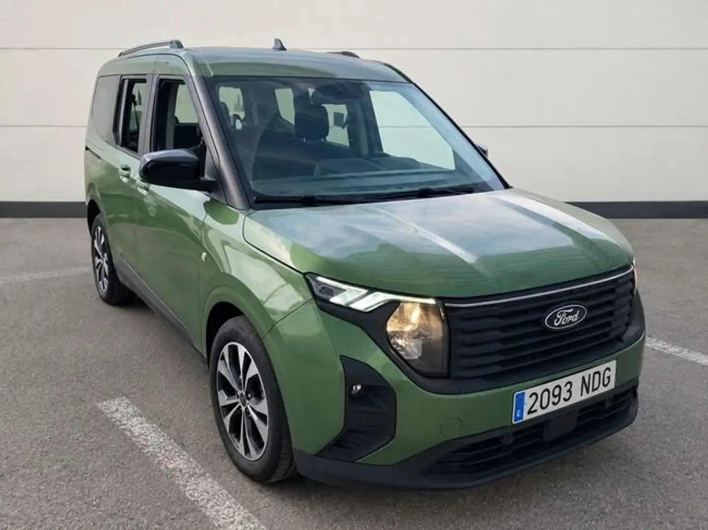 Ford Tourneo Courier 1.0 Ecoboost Titanium Verde - 1