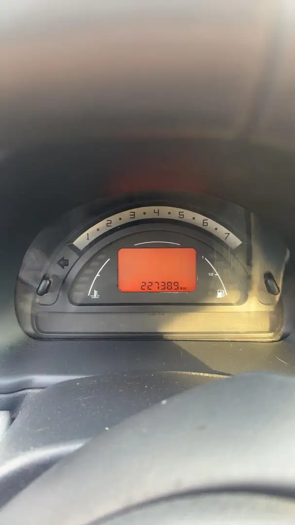 Citroen C3 1.4i Exclusive - 1